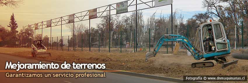 Movimiento de Tierras, obra parque cousiño Macul - www.dnmaquinarias.cl
